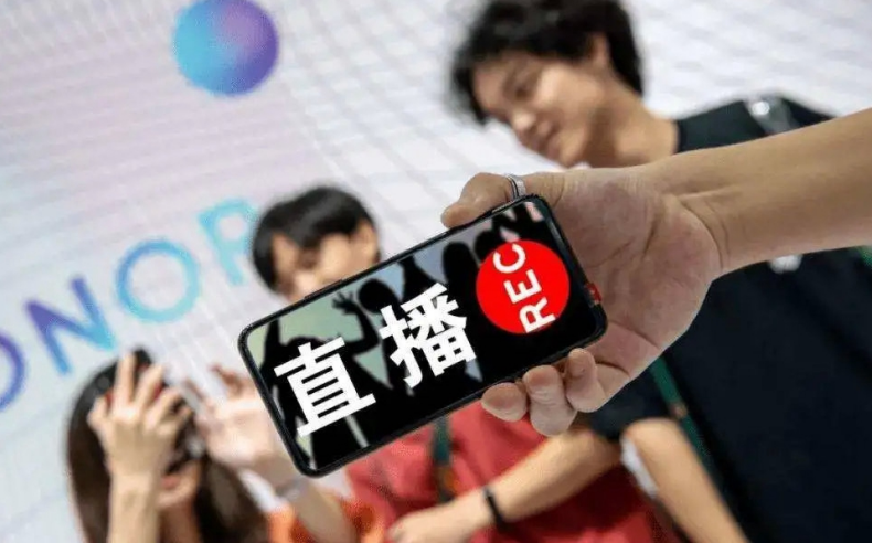 逃离微博，&ldquo;匹夫之怒&rdquo;的董宇辉不仅怕热搜