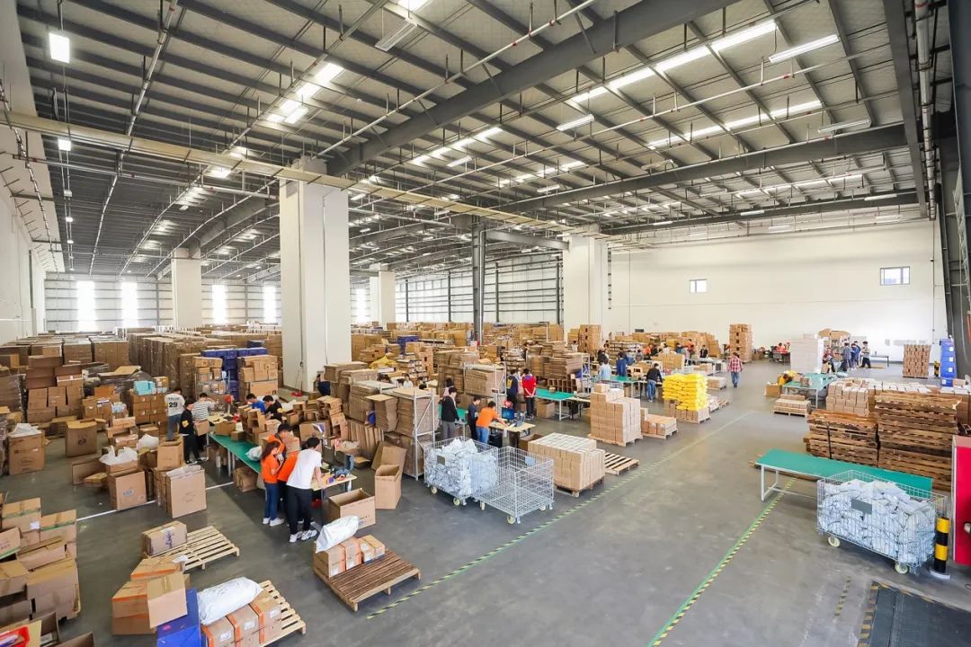 这家海外巨头要推“低价商城”,能打赢海外版拼多多吗?