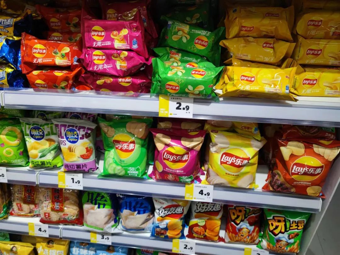 县城零食店扎堆,小镇创业者不够用了