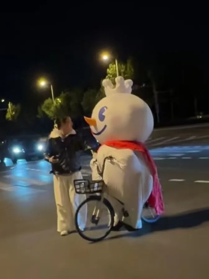 蜜雪冰城,你又双叒叕整上新活儿了?