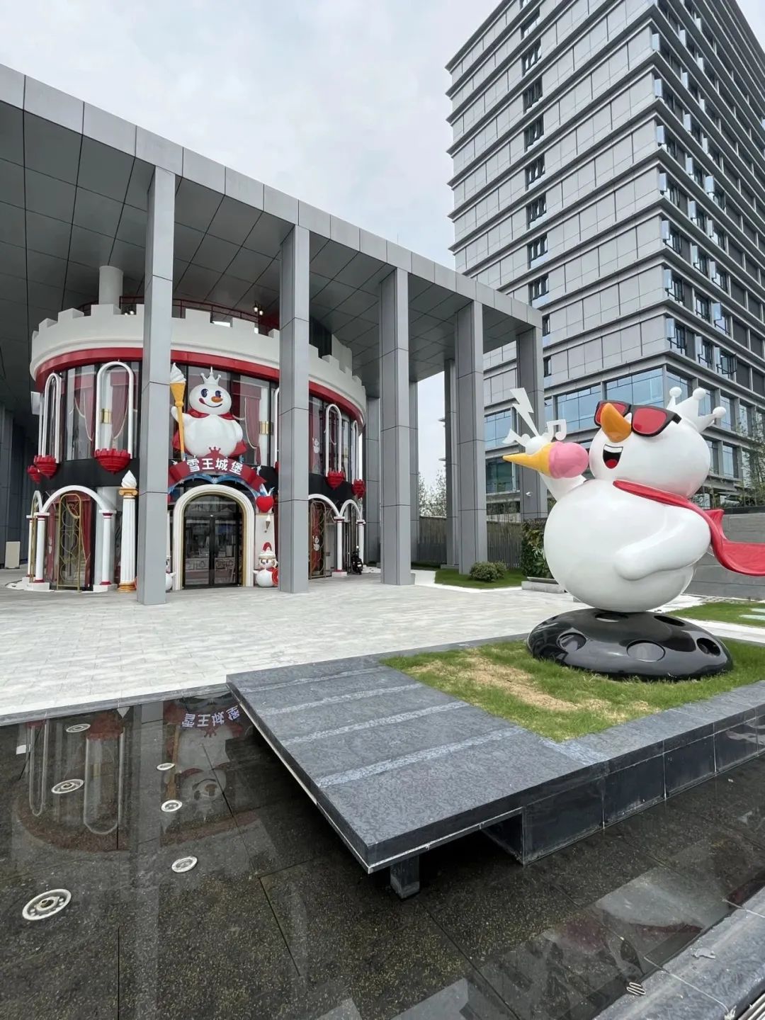 蜜雪冰城“私生子”曝光!网友:雪王塌房了