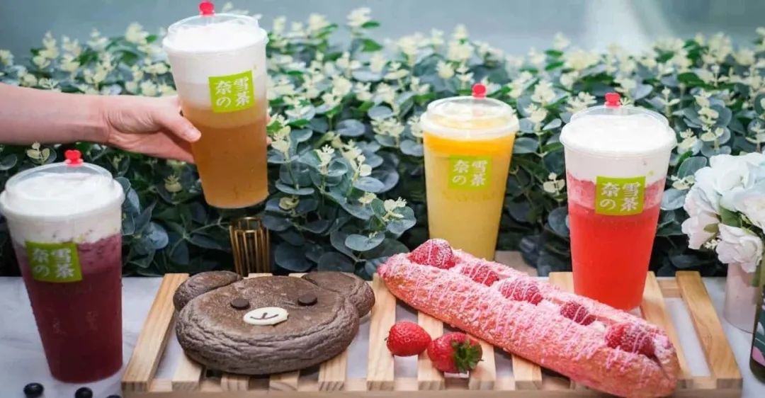 奈雪的茶掀桌子,举起“镰刀”去县城