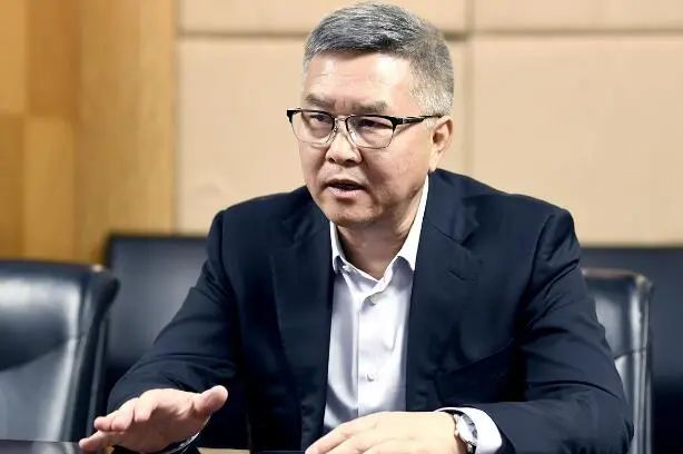 没了300多亿身家的“锂王”,为何又巨亏40亿?