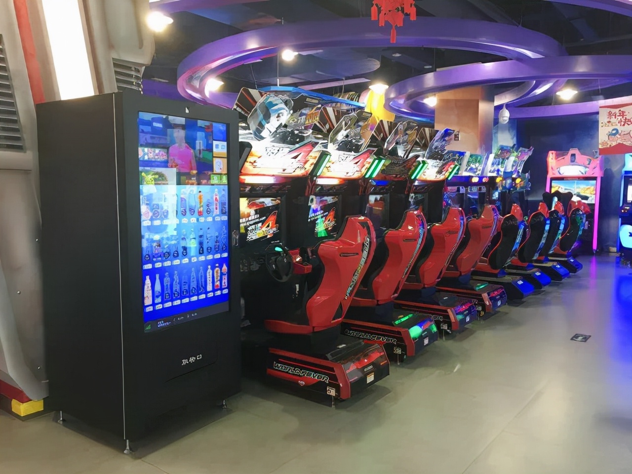 自助售货机怎么运营(解析自动售货机市场运营的方法)