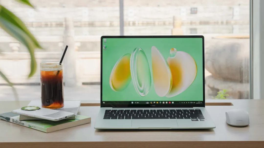新款华为MateBook 14:开启OLED手写触控新纪元,引领PC高端大众体验