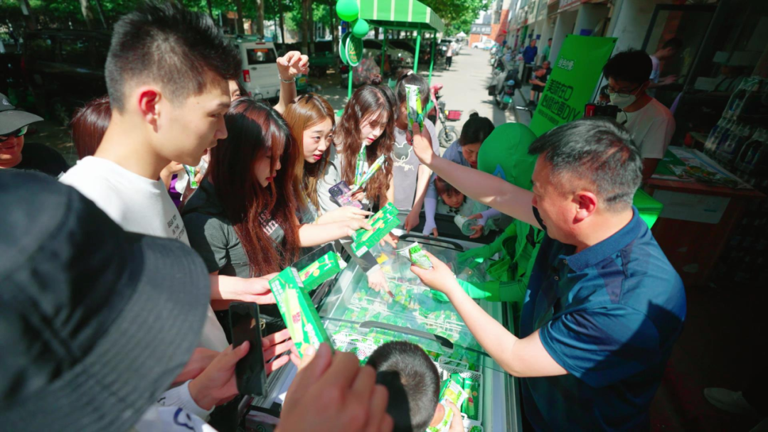 成为年轻人的快乐源泉，绿色心情这波&ldquo;回忆莎&rdquo;有何魔力？