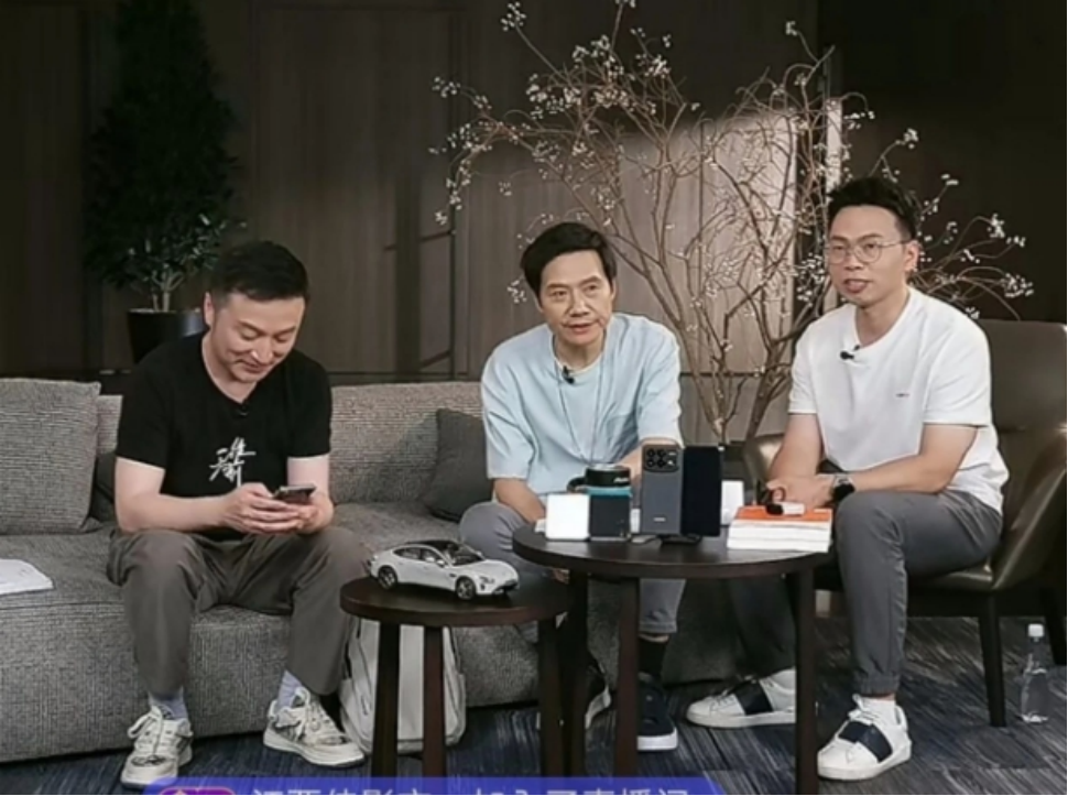 老俞不再与“辉”同行,董宇辉Boss单飞能起飞?