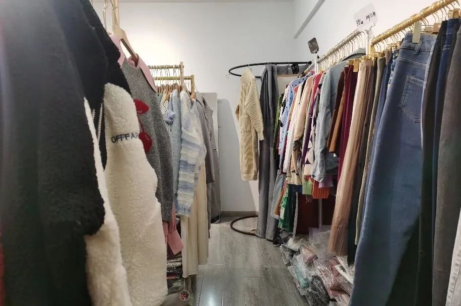 女装开始搞自助,是真需求还是玩噱头?