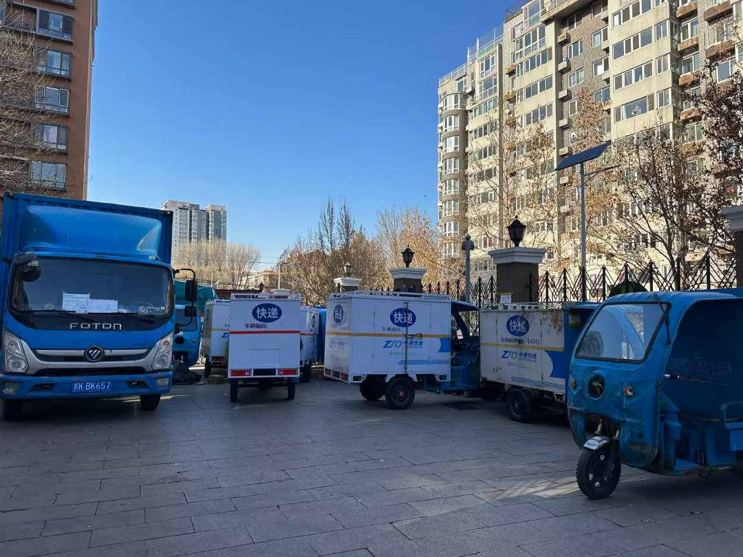 物流停滞下的快递员:送外卖、打零工、想回家