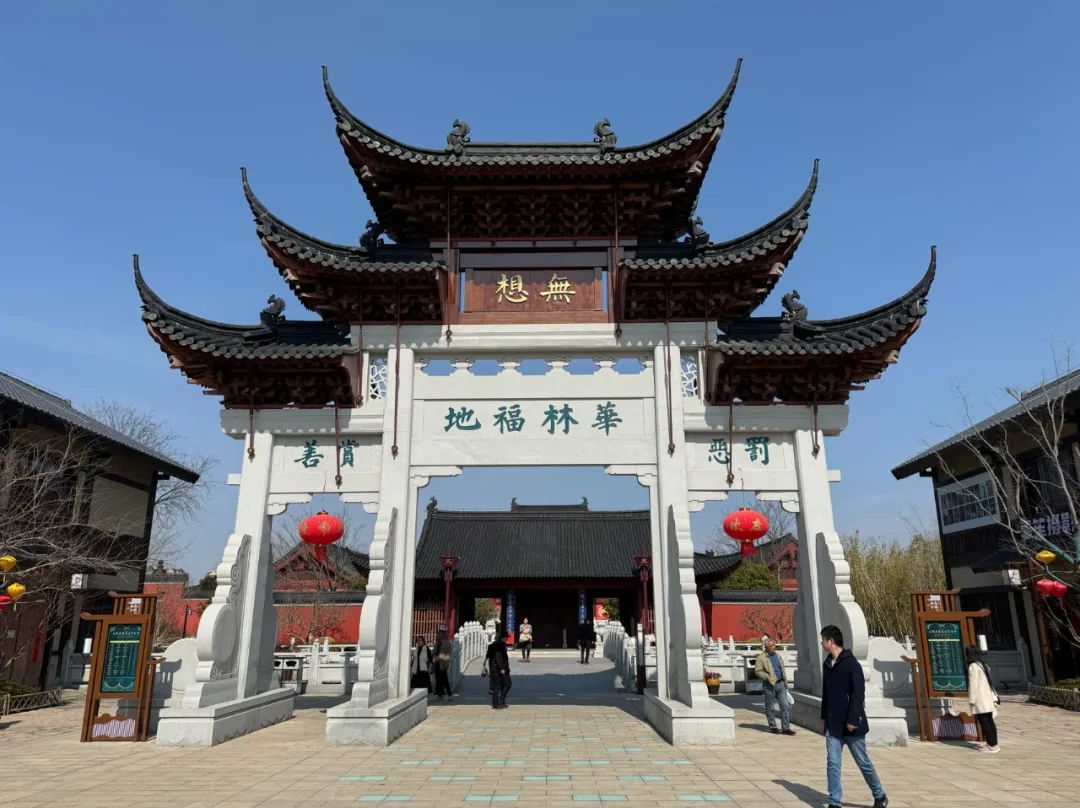 假山假树假风景,门票还收100起,仿古古镇被年轻人抛弃