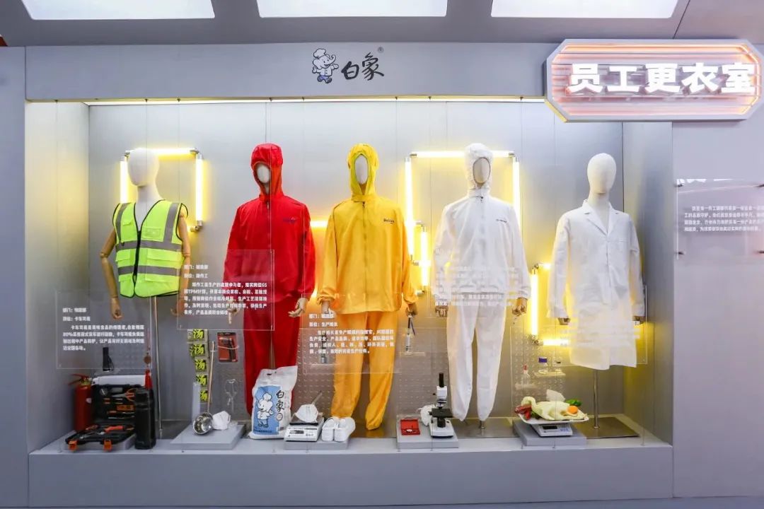 为什么这一届年轻人,都抢着去白象泡面工厂“打工”?