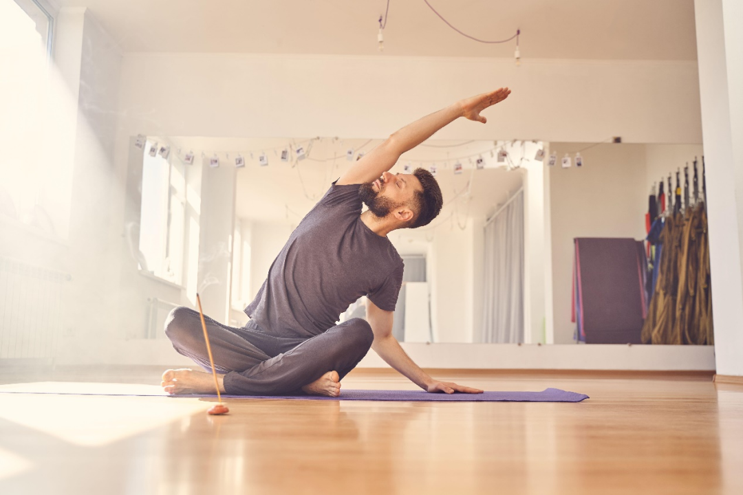 运动场上的“他经济”,精致男愿意为“男版lululemon”买单吗?