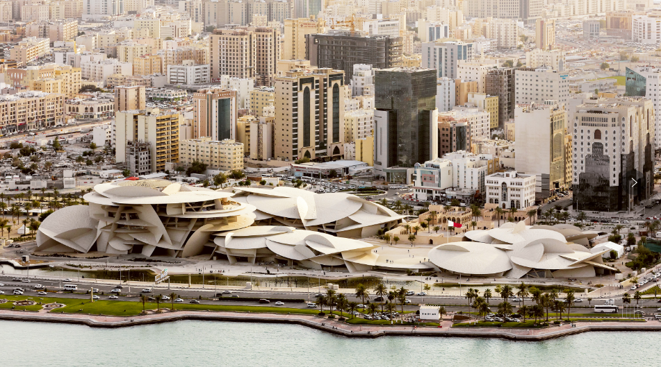 卡塔尔建筑杀出圈了!遍地“建筑界诺贝尔奖”得主设计作品!网友:土豪国的设计,竟然一点也不土!