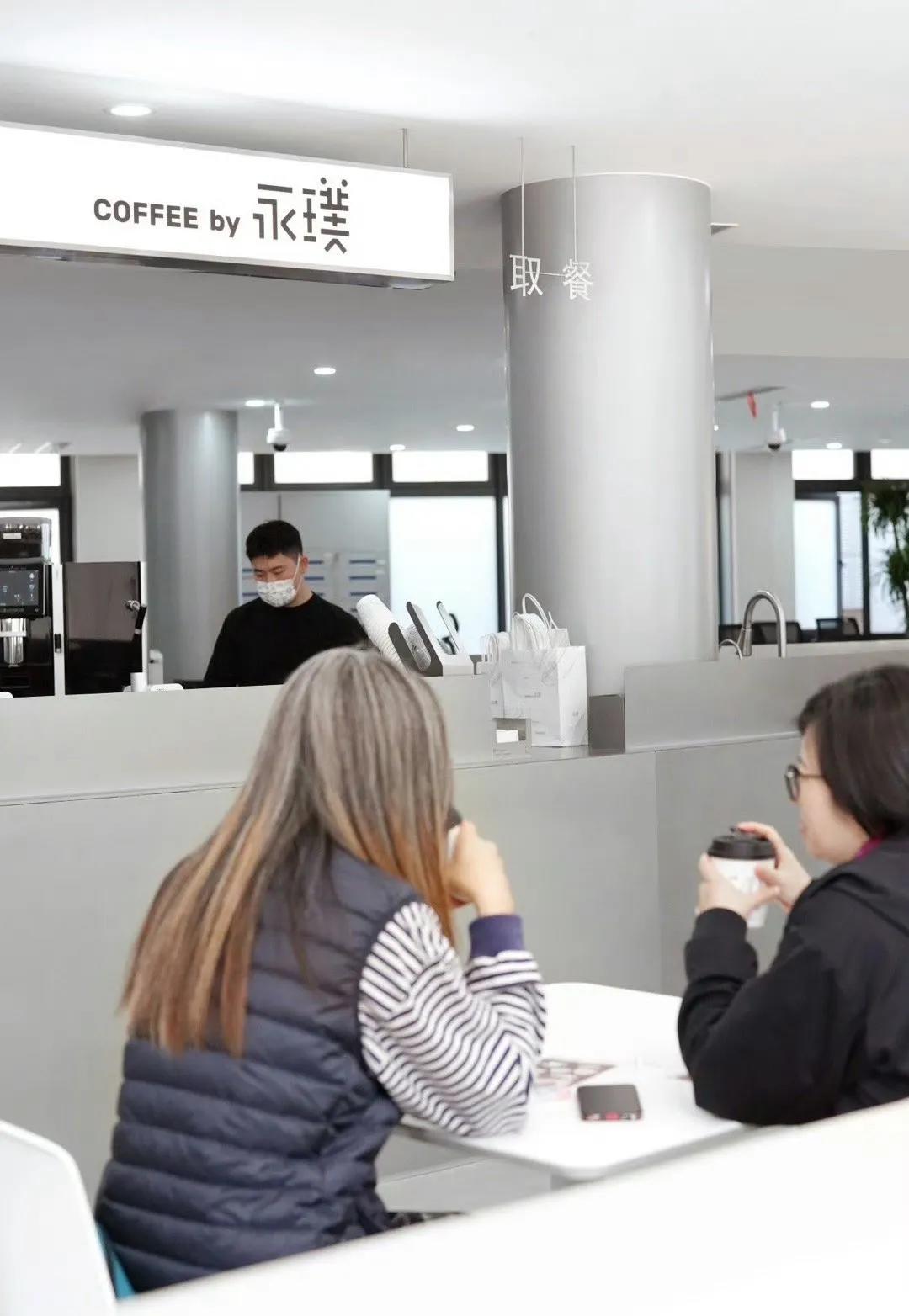 品牌周报|霸王茶姬七周年与茶友一同碰杯、永璞把咖啡店搬进社区、这一届感恩节M Stand很带感