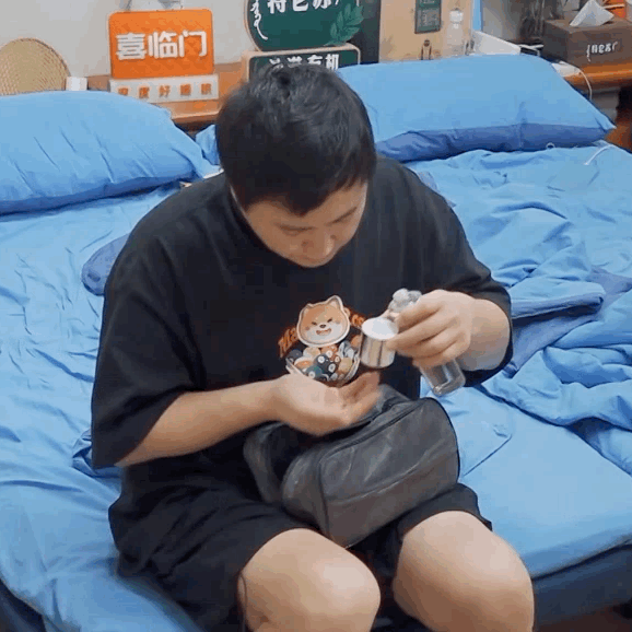 “顶流一哥”渣男式代言,小作文再也救不了
