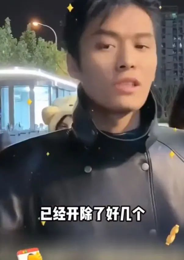 砸3000万开演唱会，门票只送不卖，小杨哥竟然几乎没亏？