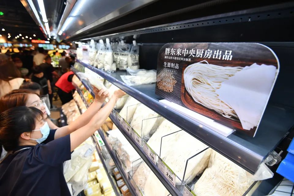 年销售额超146亿,胖东来的“商品力”有多能打?