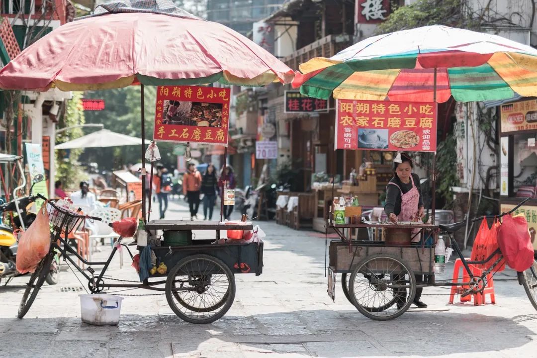 县城零食店扎堆,小镇创业者不够用了