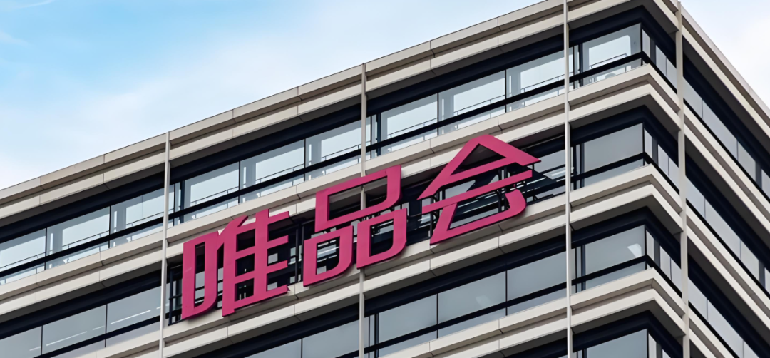 广州,2024年全年GDP增速仅2%,凉了么?车企裁员,科技行业崩盘?别慌!看懂这波“深蹲跳”,照样能拿100万年薪!