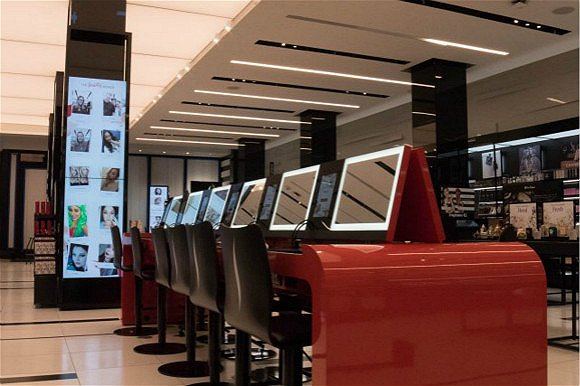 背靠LVMH,丝芙兰无法摆脱中年危机