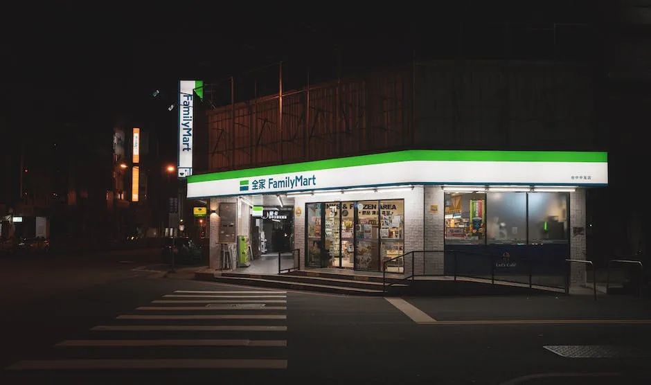 县城零食店扎堆,小镇创业者不够用了