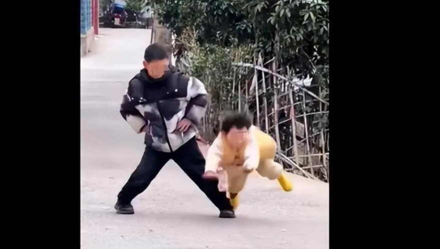 4岁小网红为流量摆拍？从&ldquo;瑶一瑶&rdquo;事件看网红危机公关的失范与重构