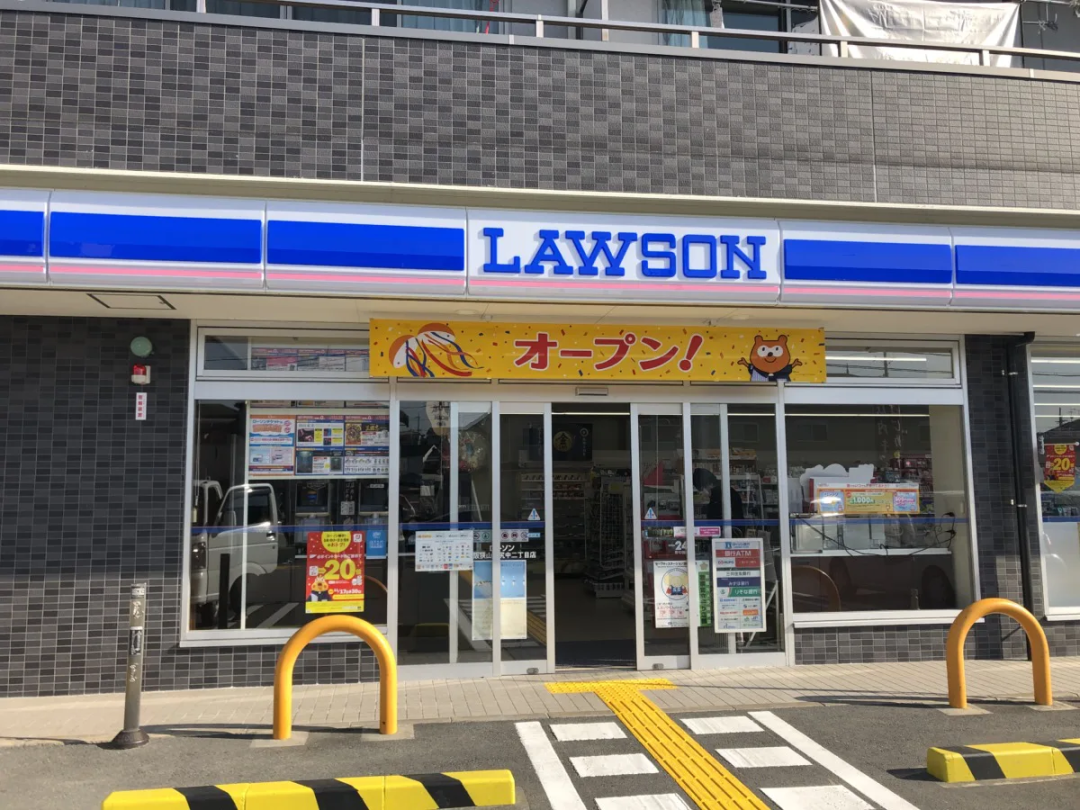 罗森惹上事了！岛国某店贴&ldquo;外国人歧视&rdquo;告示，被网友狂喷，其他便利店纷纷改良！网友：有点大病的&hellip;&hellip;