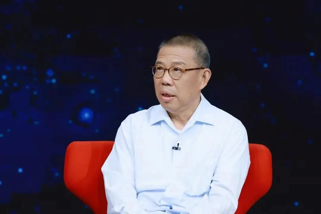 拼多多暴跌背后,黄峥或许不想做首富?