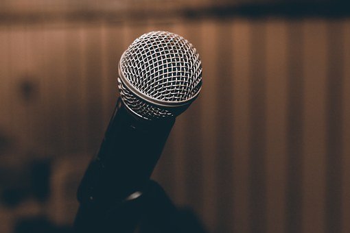 麦克风microphone-1206362__340.jpg