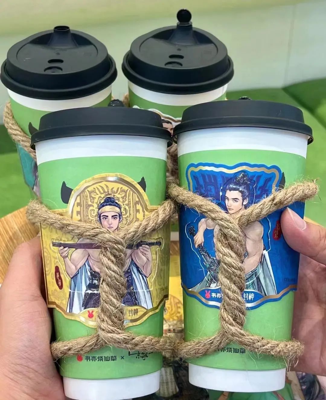 书亦烧仙草联名《封神》,“猛男营销”被它玩明白了!