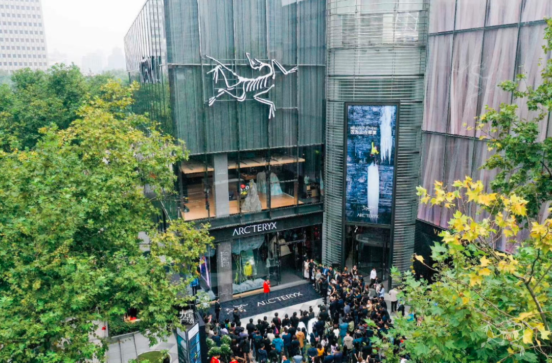 安踏的&ldquo;摇钱树&rdquo;FILA，撑不下去了