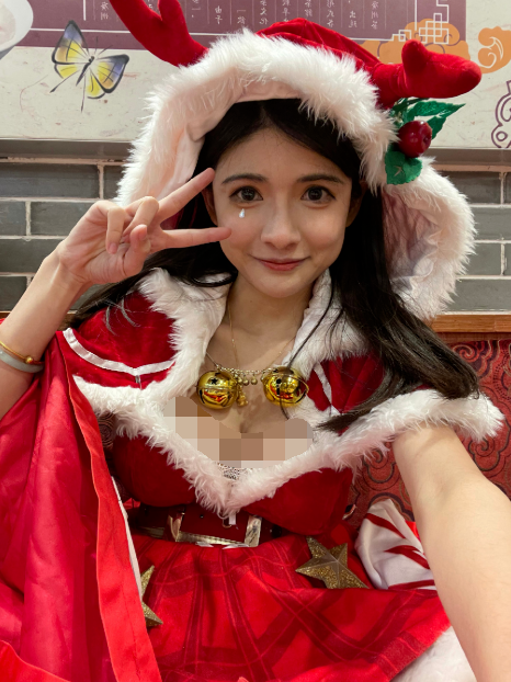 她被生父性侵多年,曾沦为大尺度百万网红,如今靠摊煎饼重生
