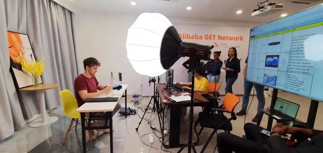 Tiktok商业化进行时:电商是必选之路