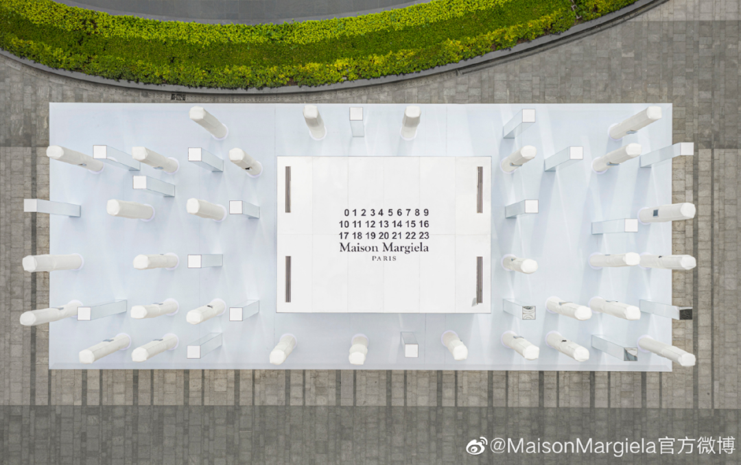 开咖啡店、开电影院,这还是那个“反营销”的Maison Margiela吗?