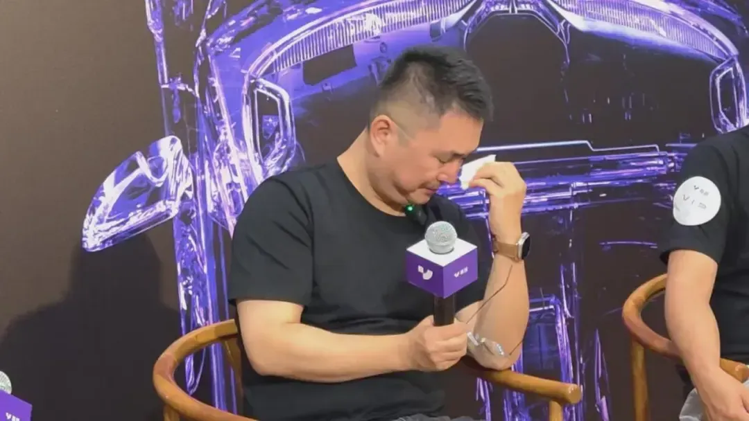 极越濒危,谁最痛
