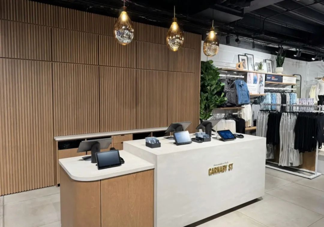 快时尚行至岔路口:涨高价,开大店,差异化