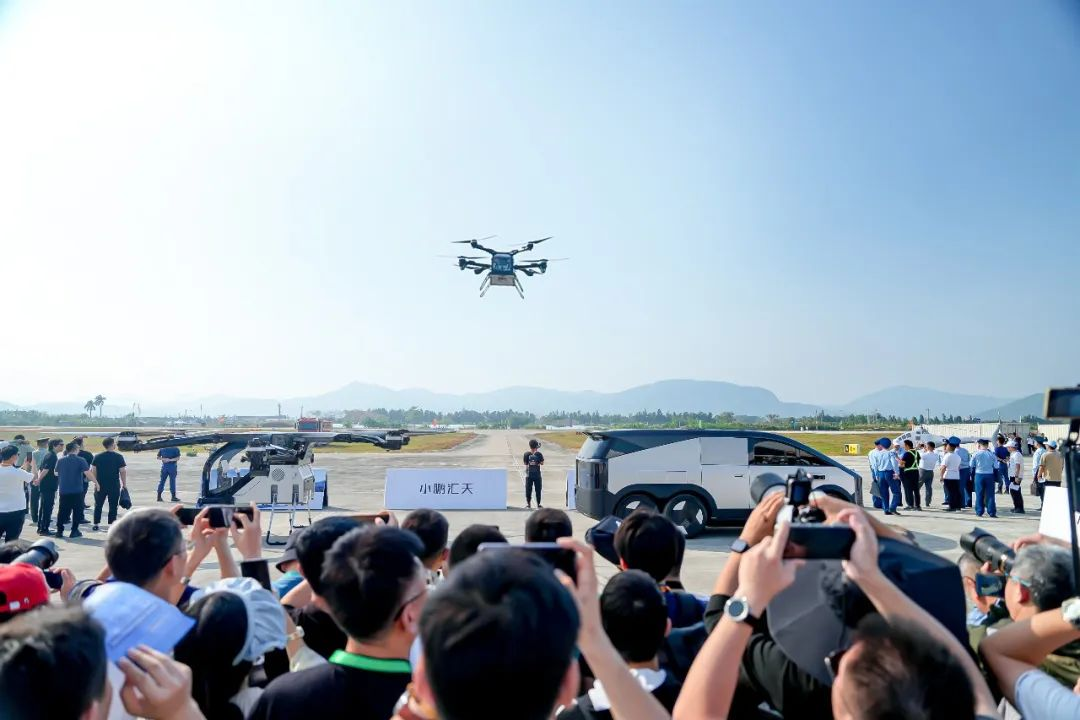 小鹏P7+遭竞品花式拉踩，何小鹏发文&ldquo;求放过&rdquo;
