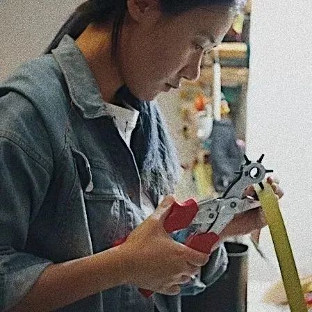 从手工作坊到新锐国货箱包代表,12岁的古良吉吉:韧性更强,才能走得更远