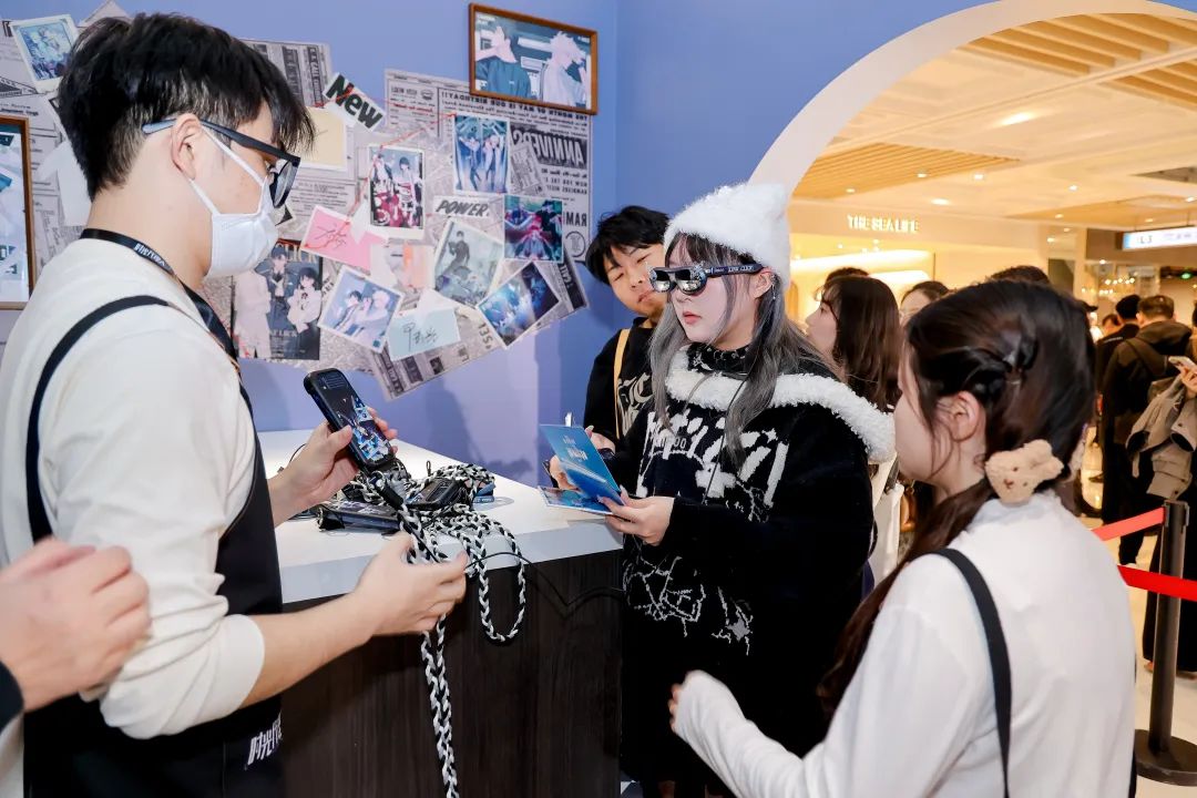 &ldquo;AR+IP&rdquo;打破&ldquo;次元壁&rdquo;，Rokid成为IP新时代&ldquo;造梦人&rdquo; | 雷报