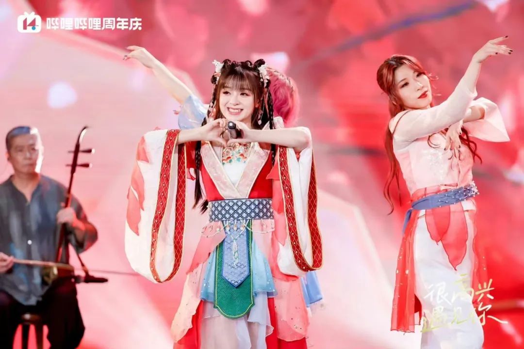 做不了YouTube的B站,试着变成抖音