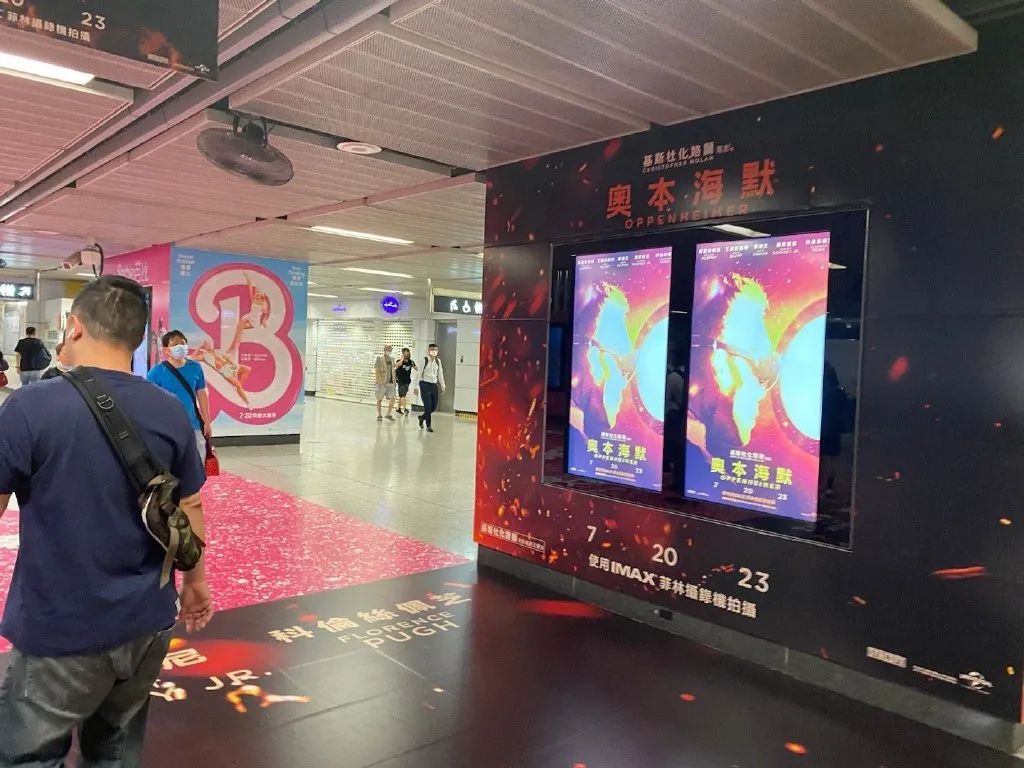 电影《芭比》赢麻了：户外营销教科书式案例