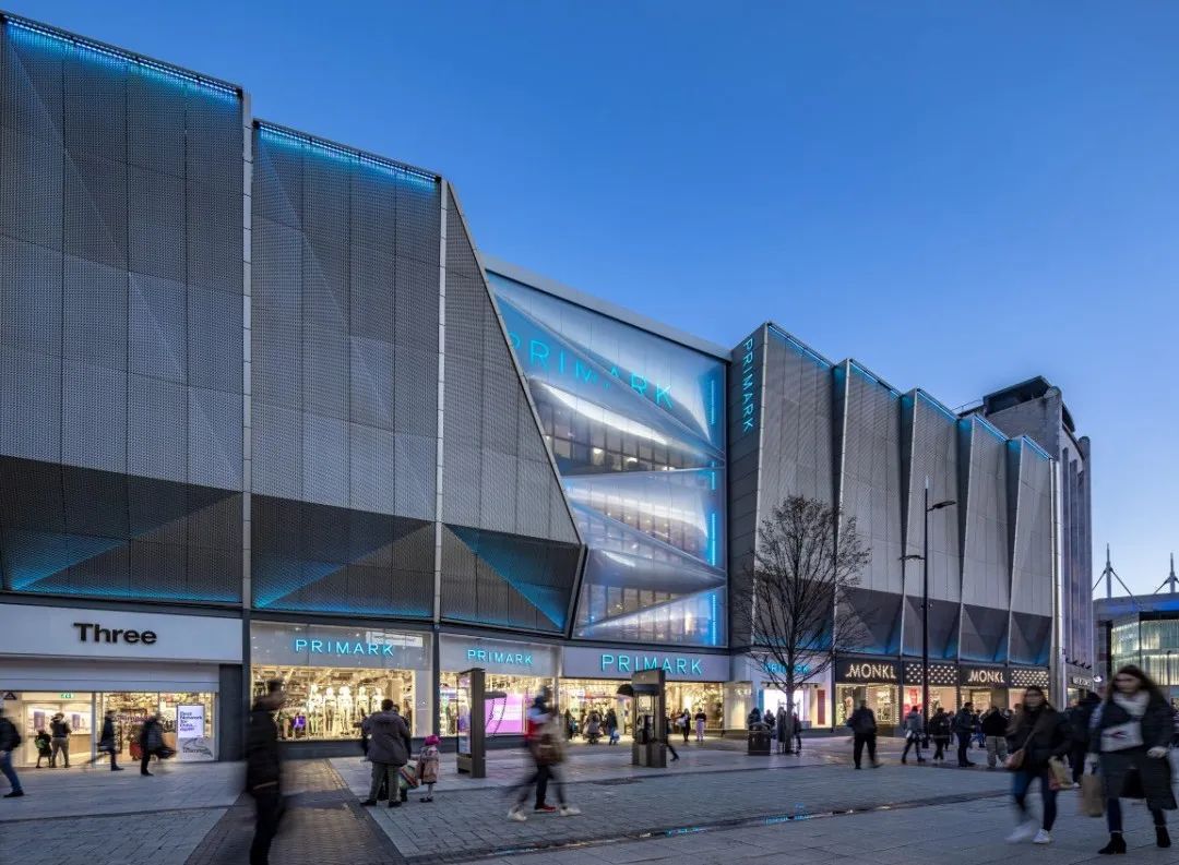 打死不做电商的Primark,为什么一年能赚800亿,还比做电商的同行增长更快?