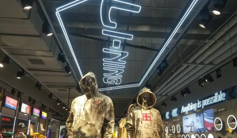 运动鞋服发展三十年,为什么市场份额最高的总是那几家?