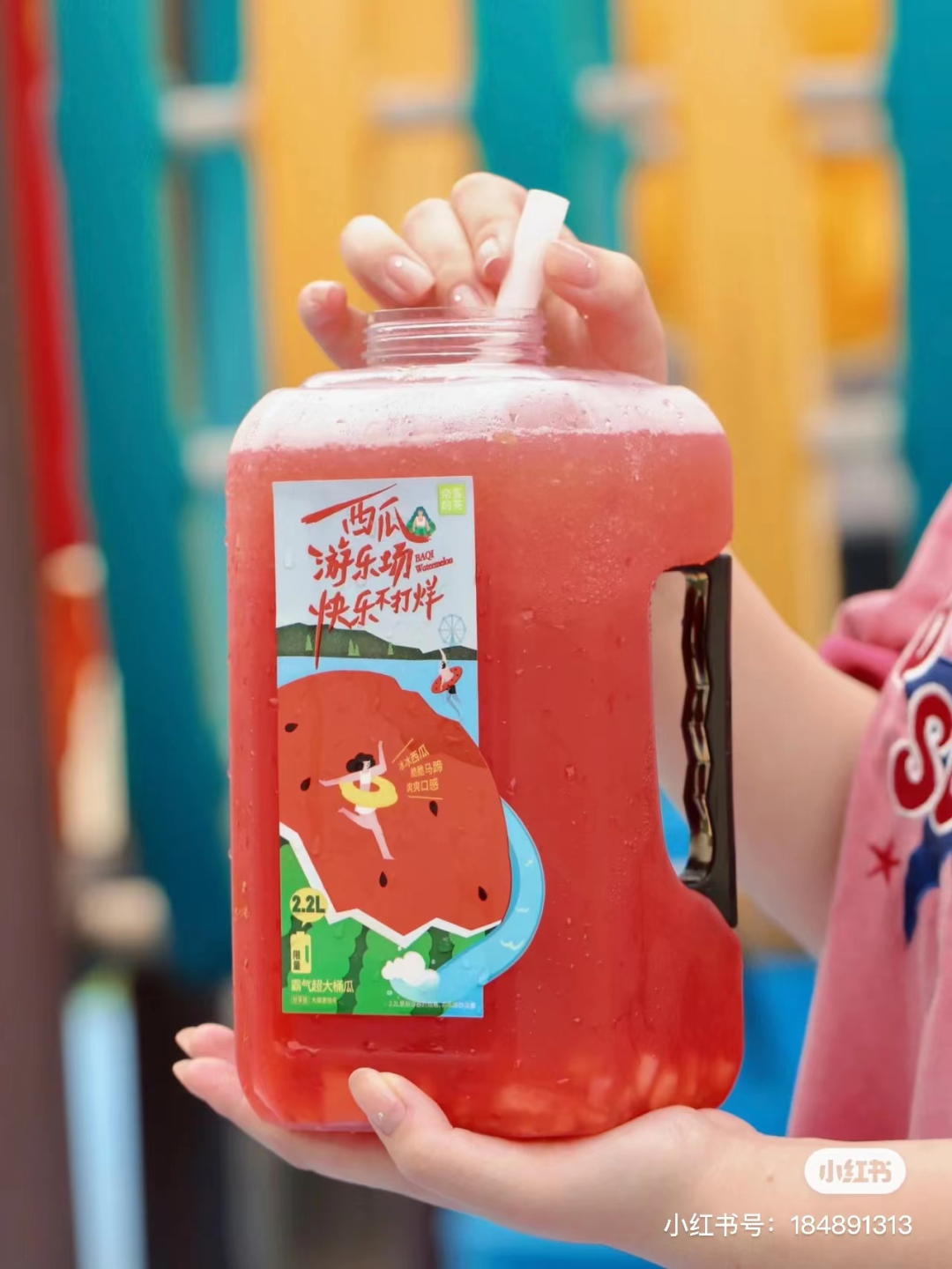 奈雪一桶2.2L，主打一个&ldquo;大&rdquo;营销！