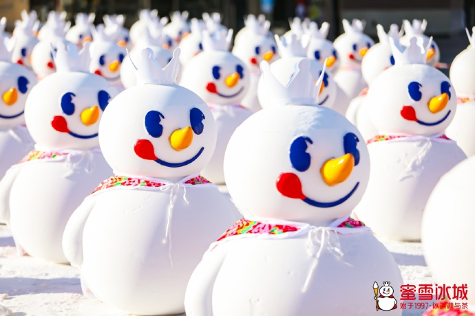 蜜雪冰城&ldquo;年会&rdquo;秘密基地曝光，瑞幸绷不住了！
