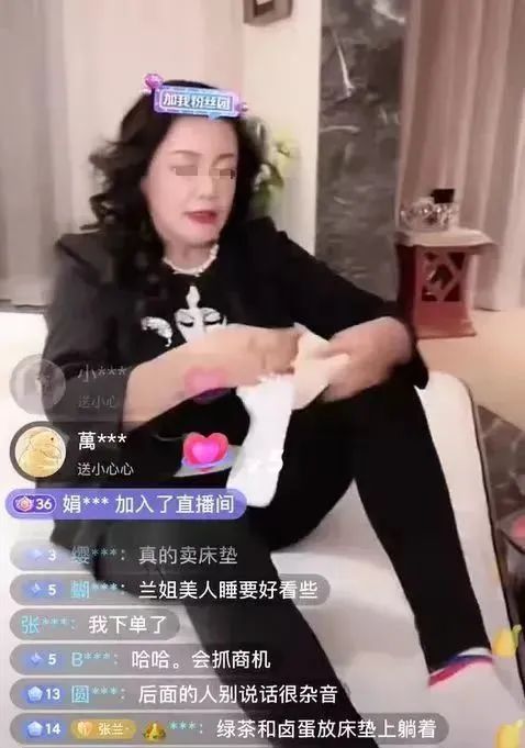 大小S被锤爆,谁是真正赢家