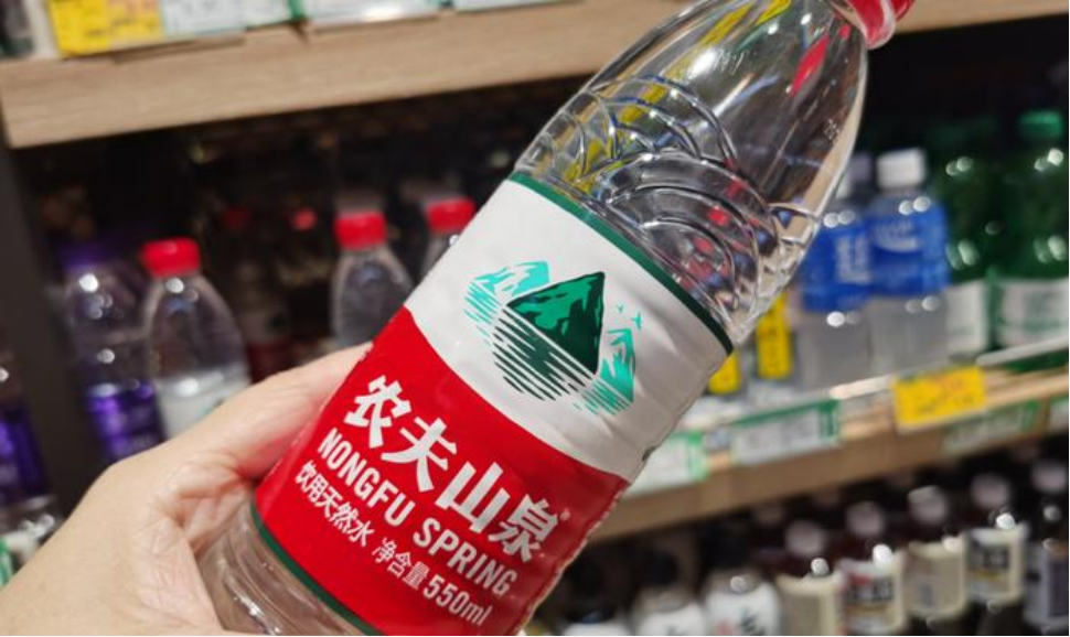 农夫山泉销量下滑、股票下跌,钟睒睒坐不住了