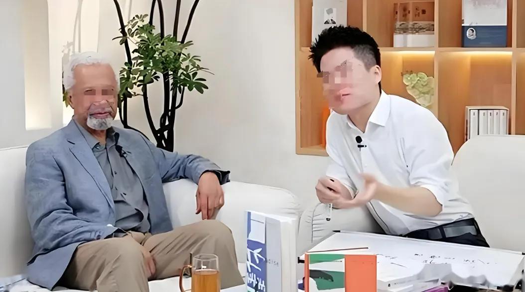 东方甄选PK与辉同行,输得很彻底!
