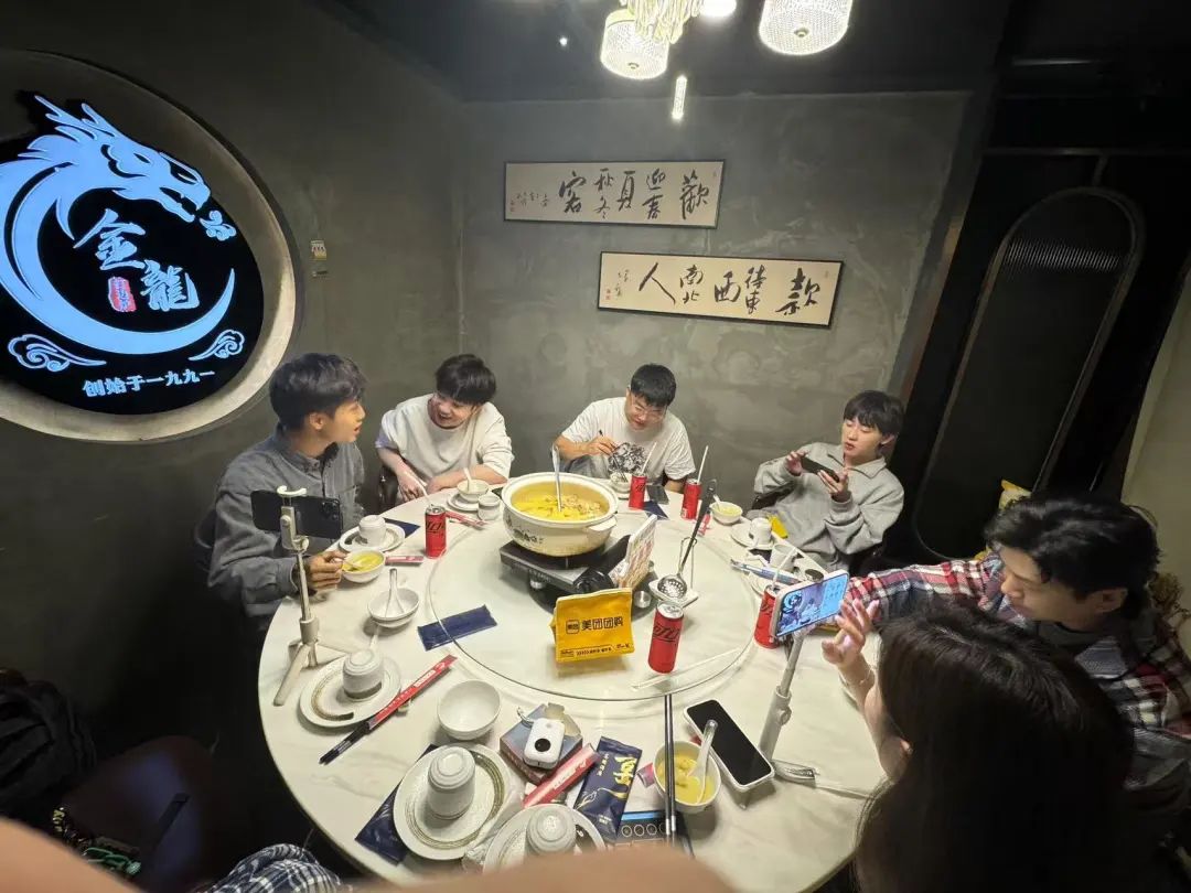 美团,成为电竞“局内人”