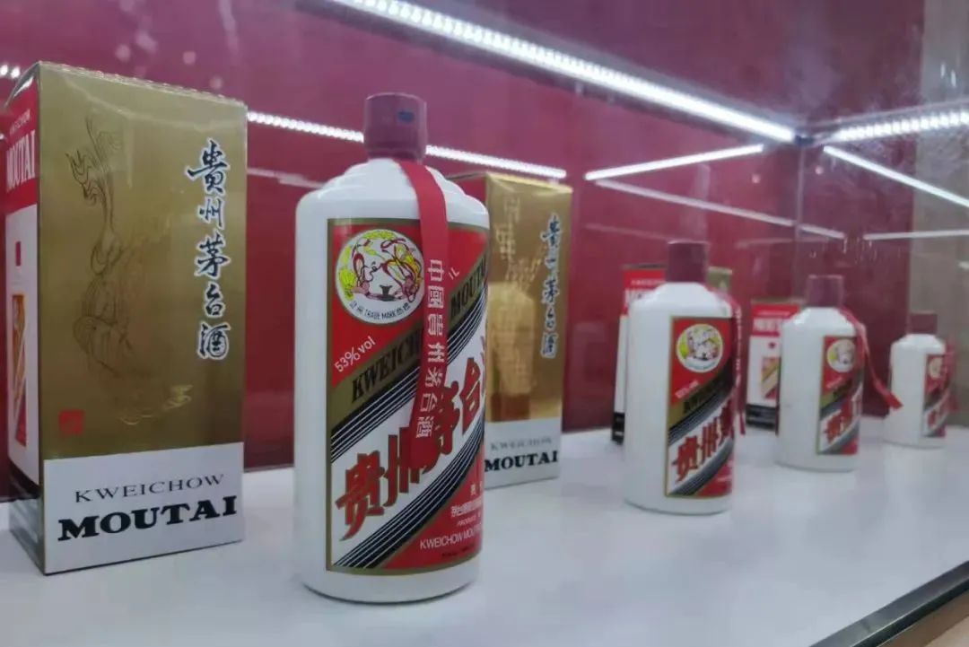 茅台德芙组CP,但我已经磕不动了
